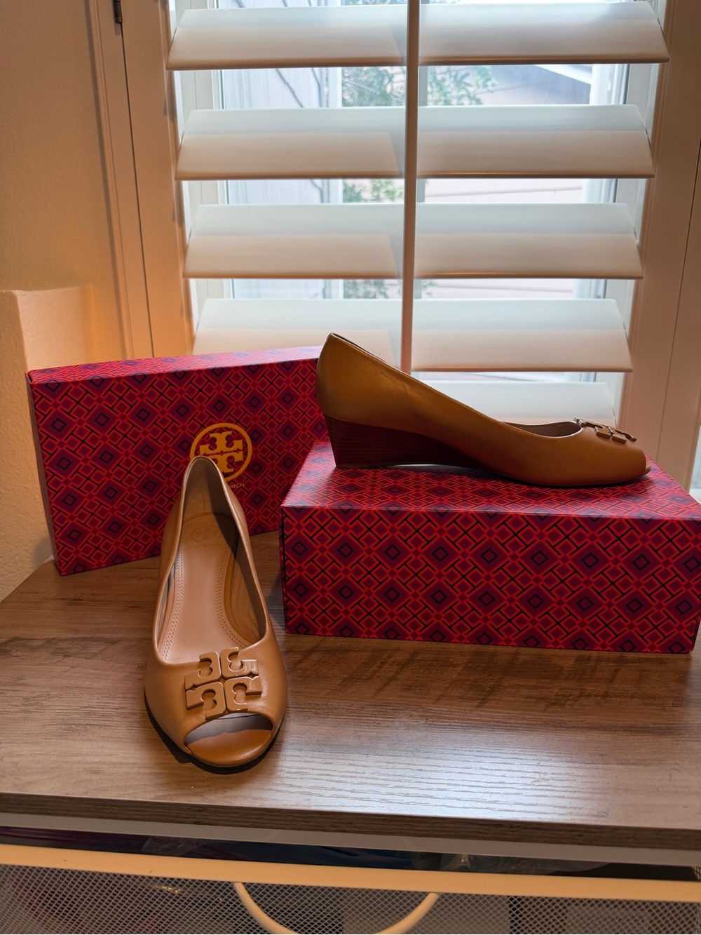 Tory Burch Blond/Tan Lowell 2 45mm Peep Toe Wedge Mestico | Size 9.5 - Picture 2 of 8
